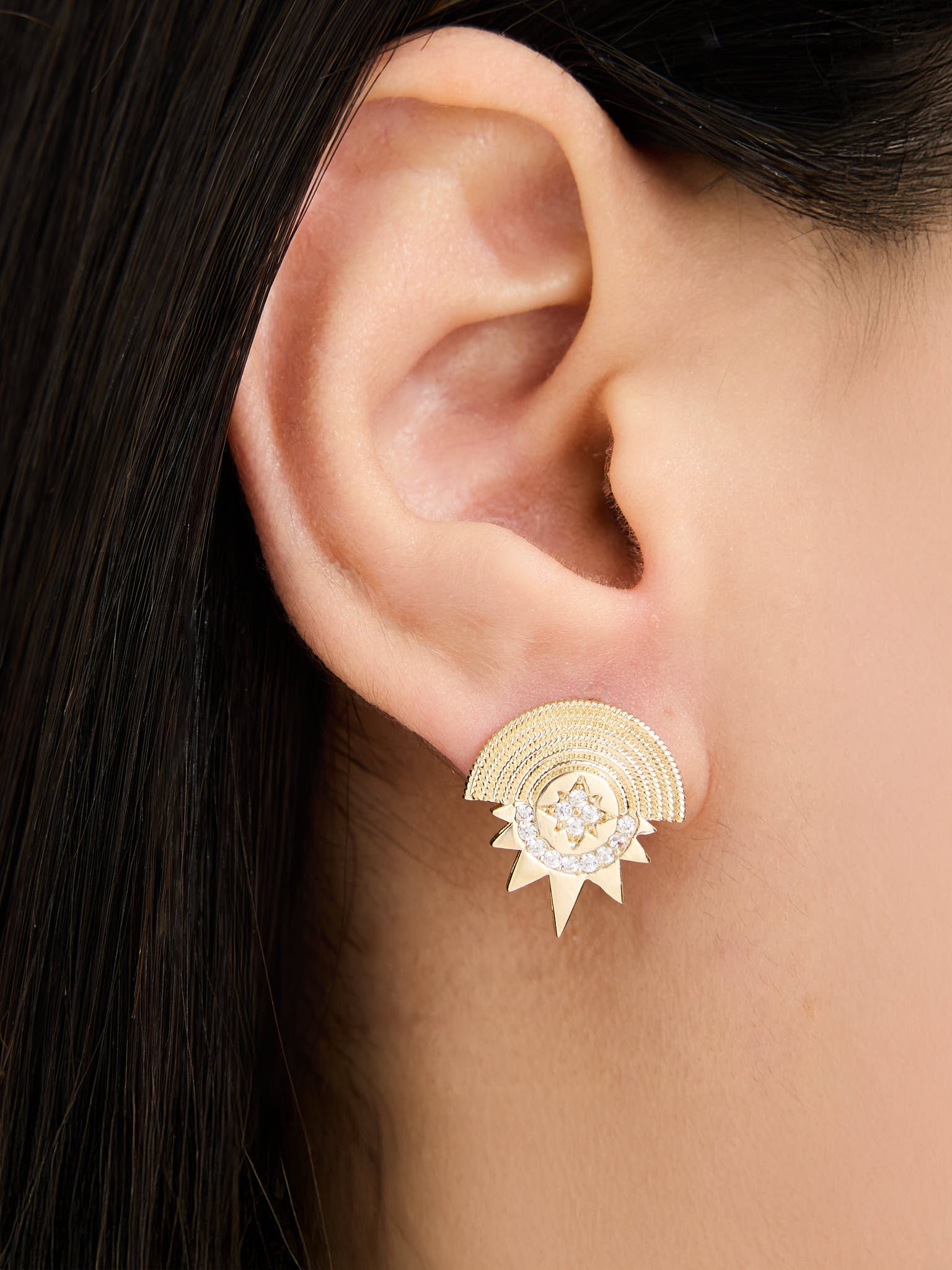 4.01 Gr. The Sun Altın Stud Küpe