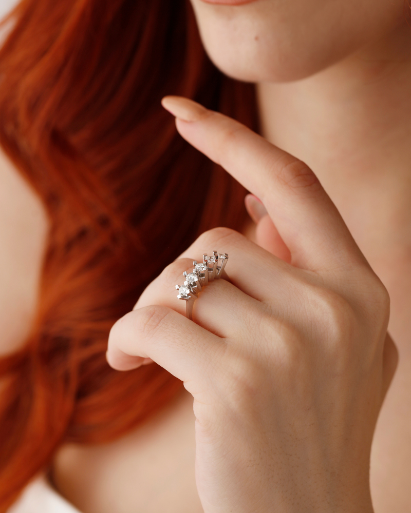 0.15 Karat Jenkin Pırlanta Beştaş Yüzük