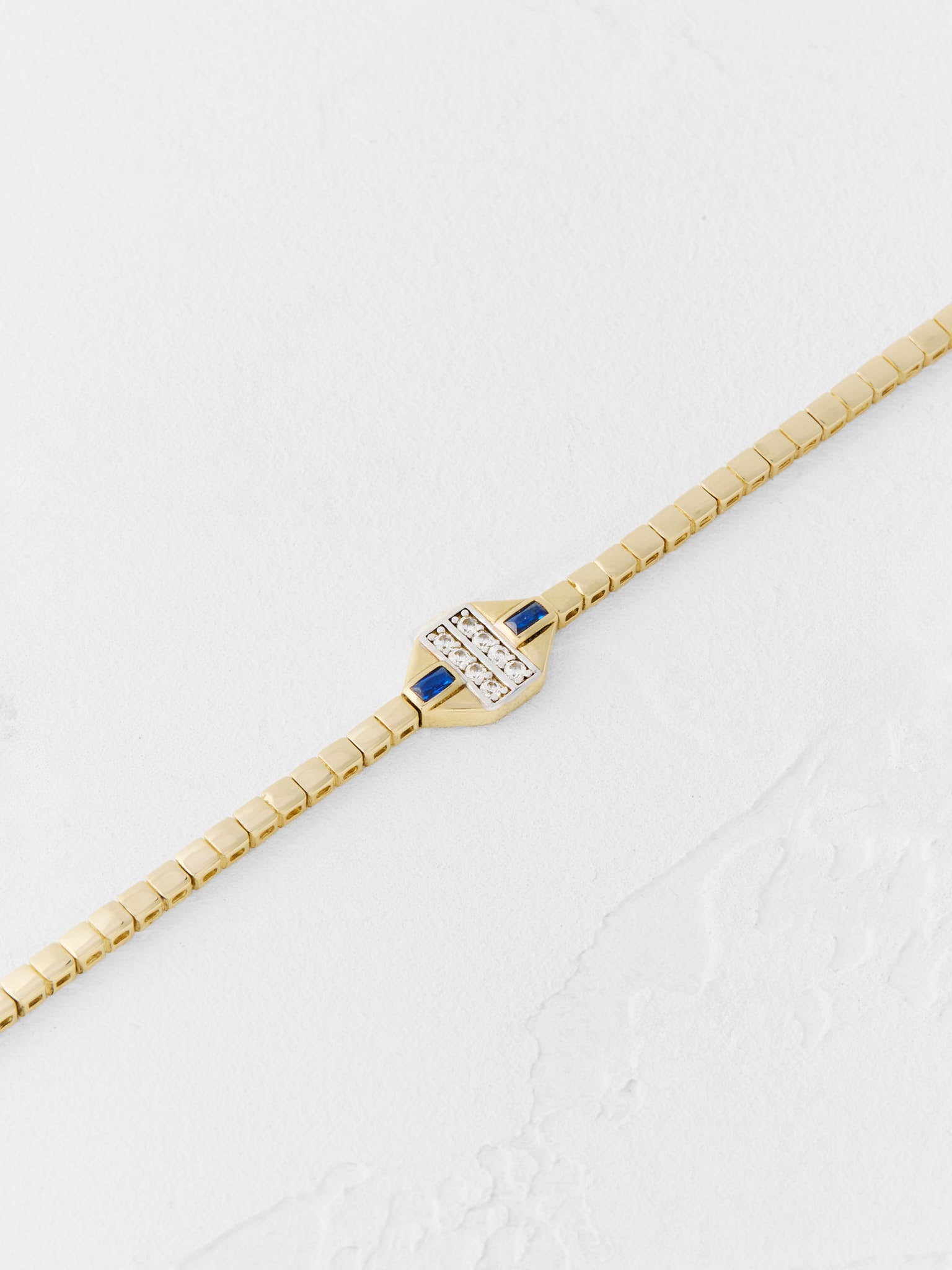 5.87 Gr. Trio Blu Altın Bileklik