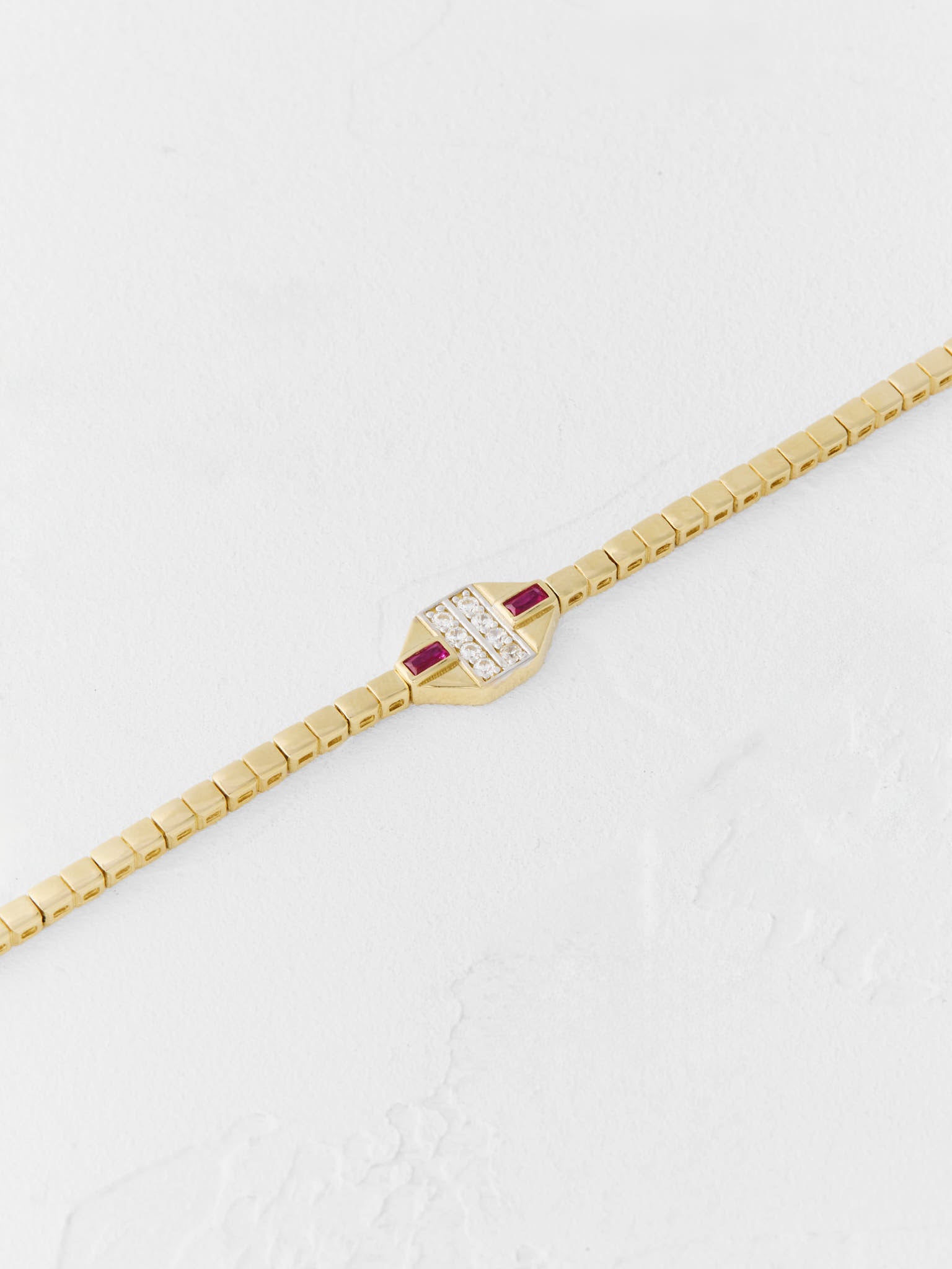 5.84 Gr. Trio Rosa Altın Bileklik