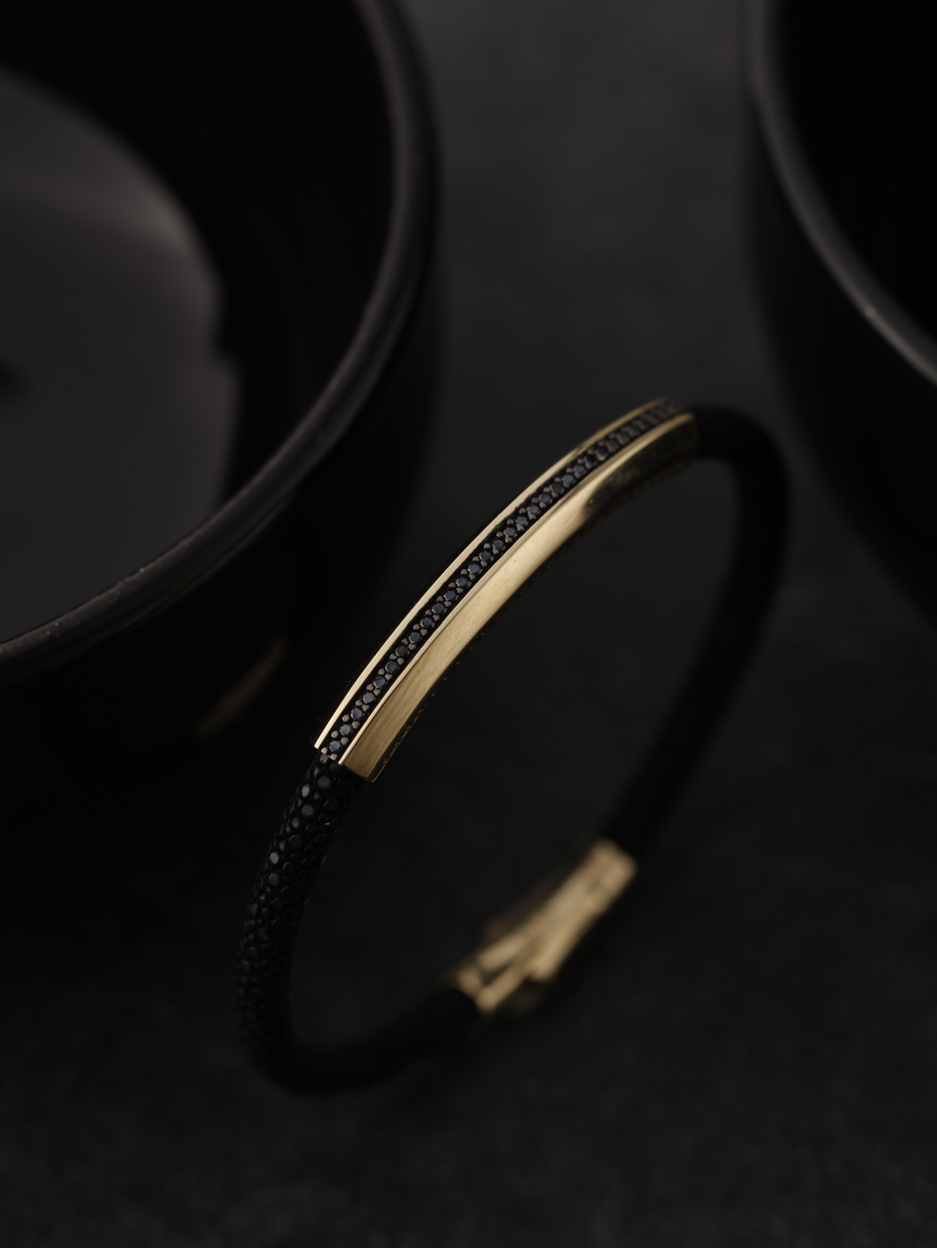 9.26 Gr. Torvak Night Altın Bileklik