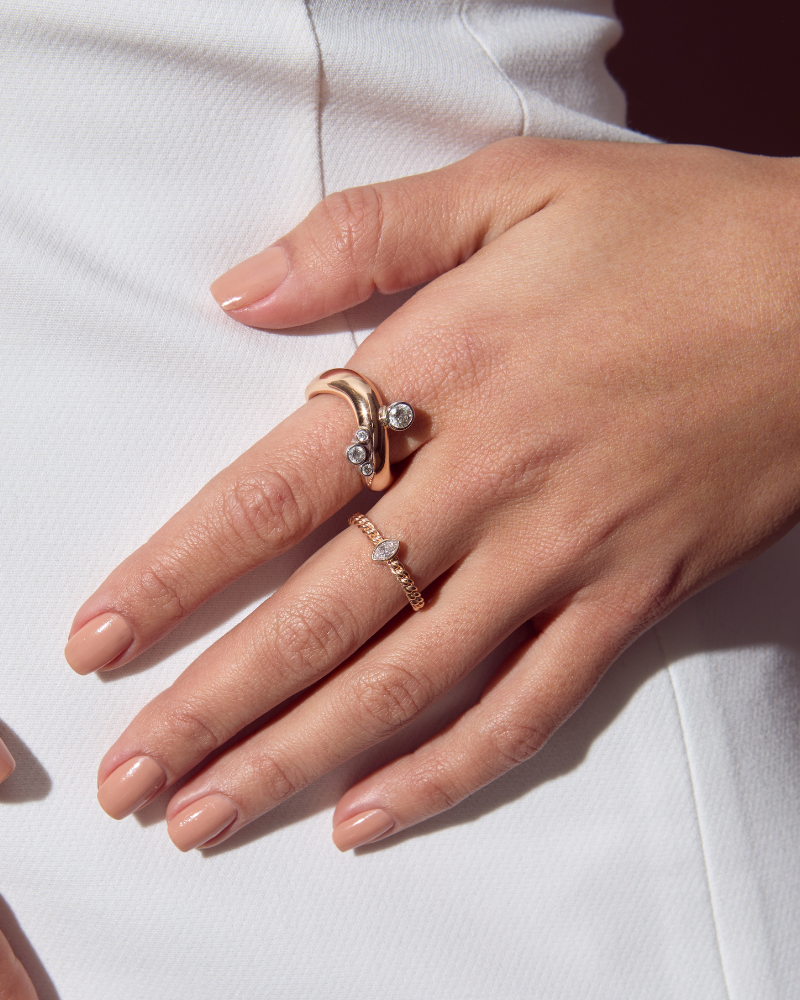 0.18 Karat Marquise Chain Pırlanta Yüzük