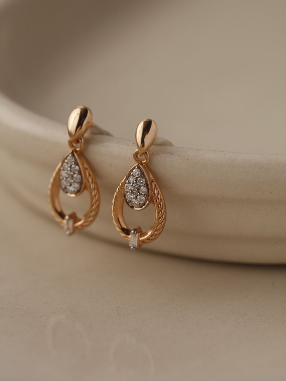 0.17 Karat Lucya Pırlanta Teardown Küpe