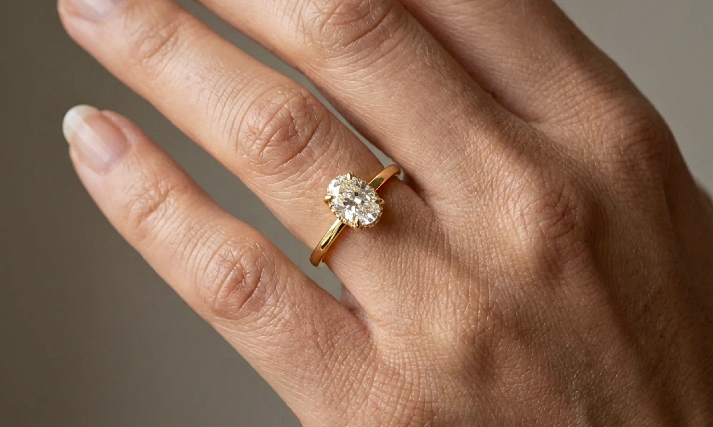 HRD 0.57 Karat Centre Pırlanta Oval Yüzük