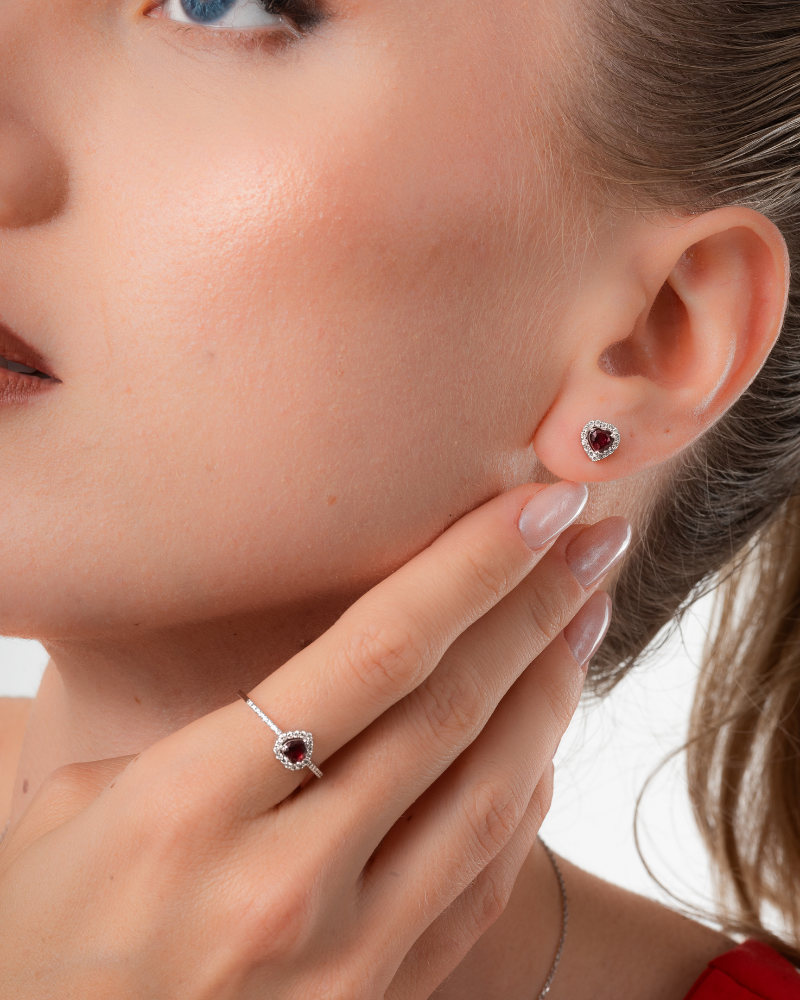 0.39 Karat Lover's Pırlanta Yakut Kolye