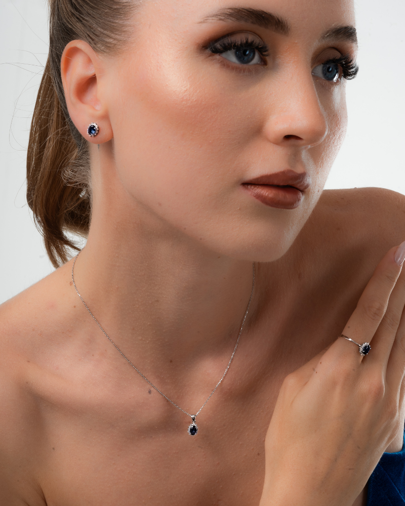 0.36 Karat Blur Pırlanta Stud Küpe