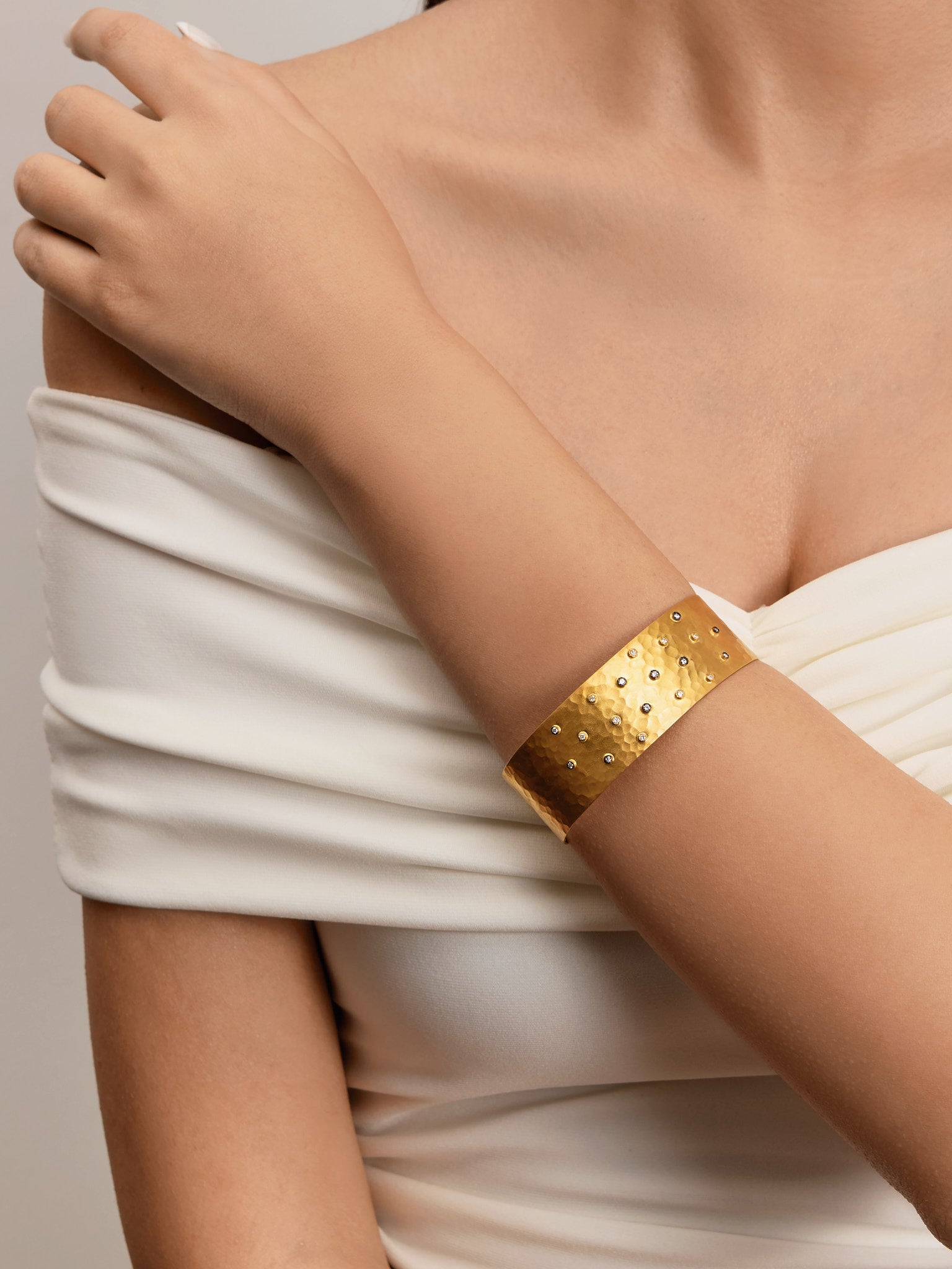 30.80 Gr. Astralis Pırlanta Bileklik