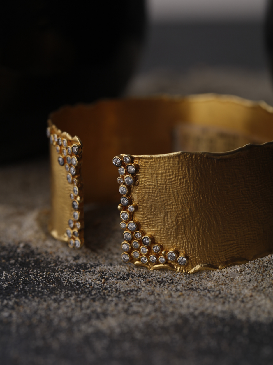 45.39 Gr. Ancient Bosphorus Altın Bileklik