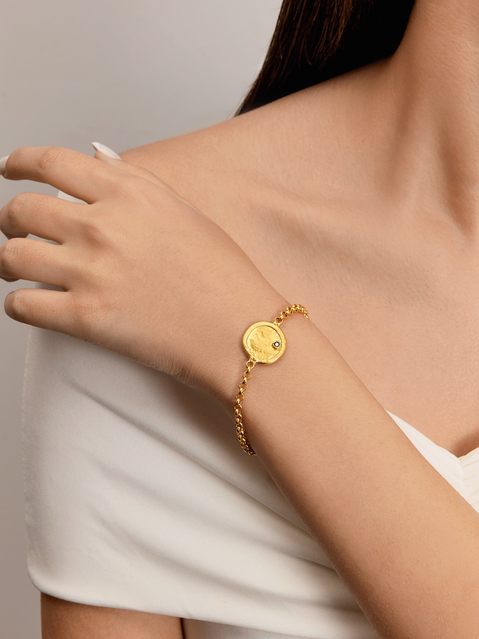 6.90 Gr. Thornhelm Altın Bileklik