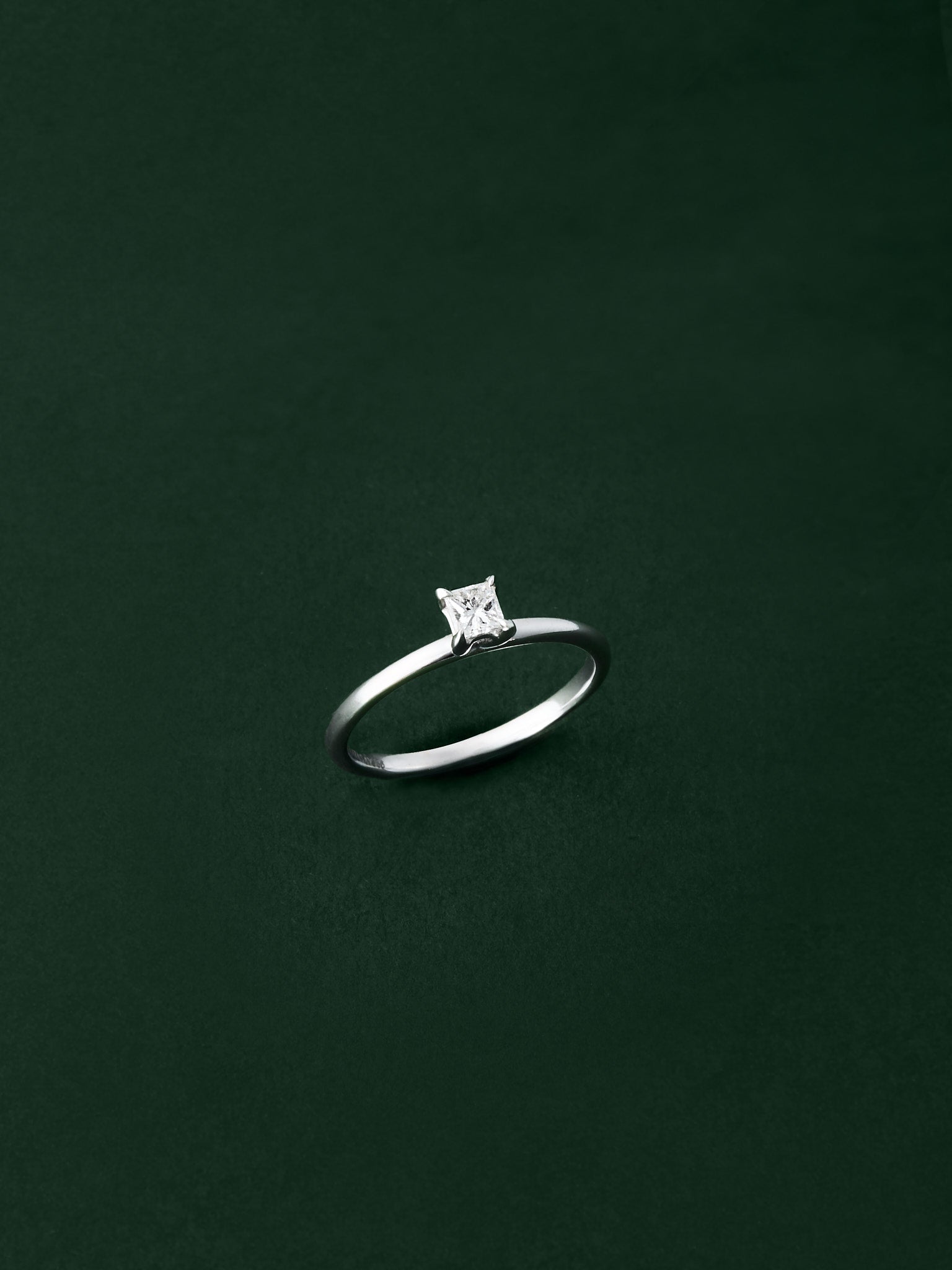 0.20 Karat Claris Pırlanta Prenses Yüzük