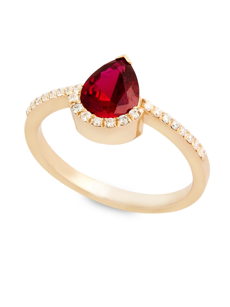1.39 Karat Red's Pear Pırlanta Yüzük
