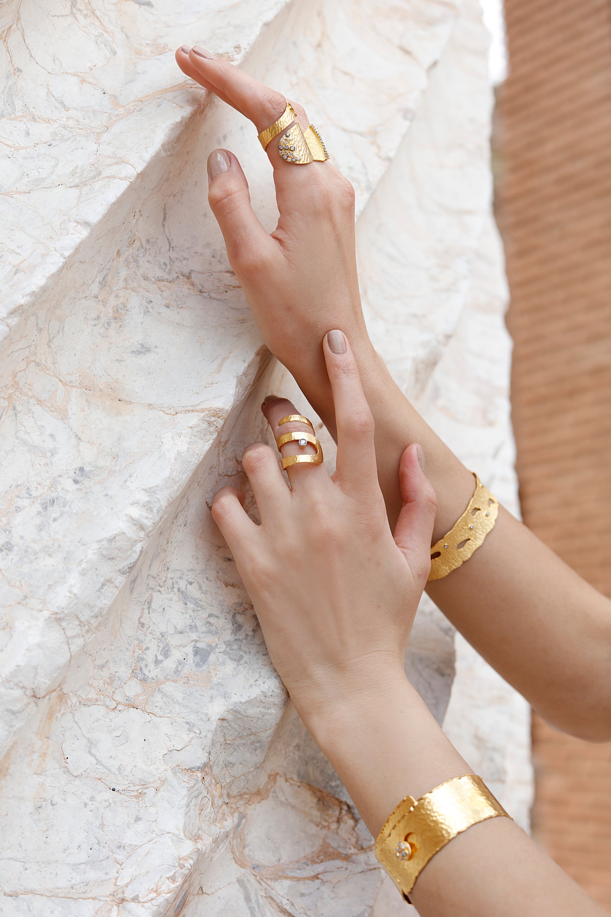 37.27 Gr. Wind Dream Altın Bileklik