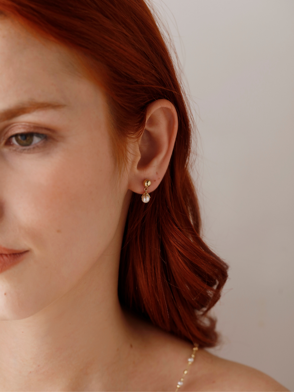 Altın İnci Sarkıt Küpe