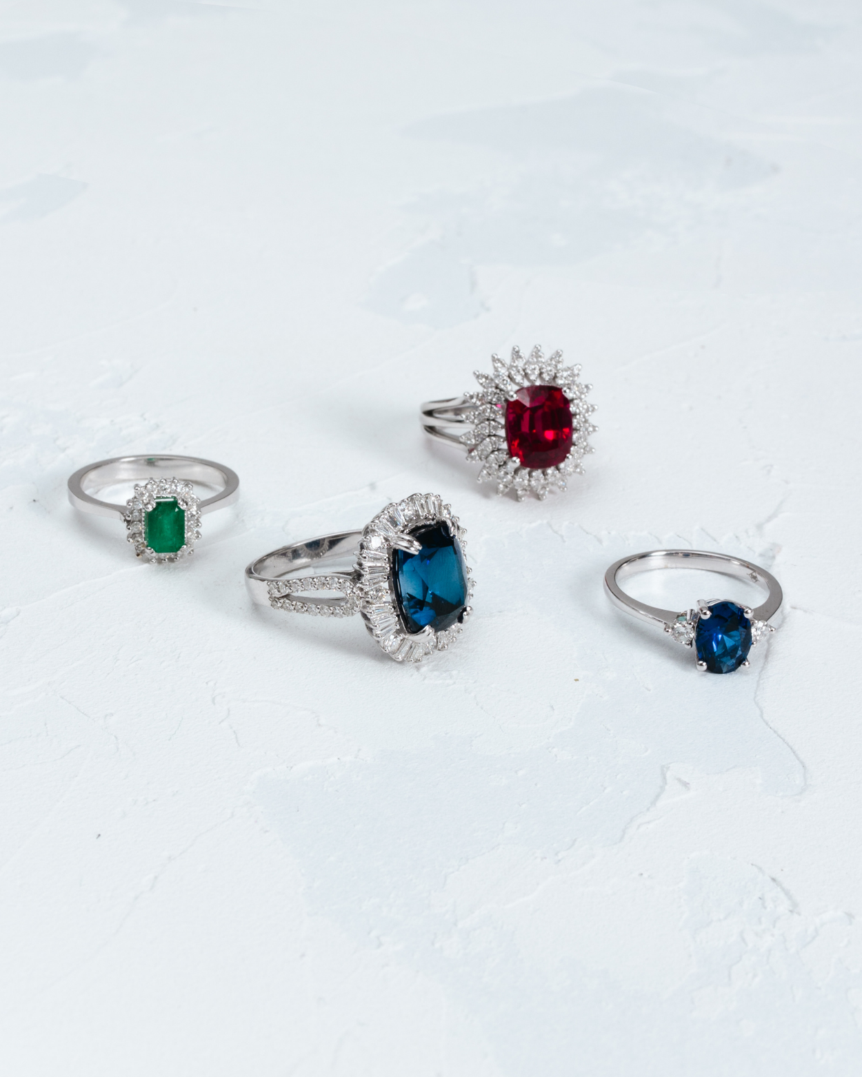 7.38 Karat Canopus Safir Pırlanta Oval Yüzük