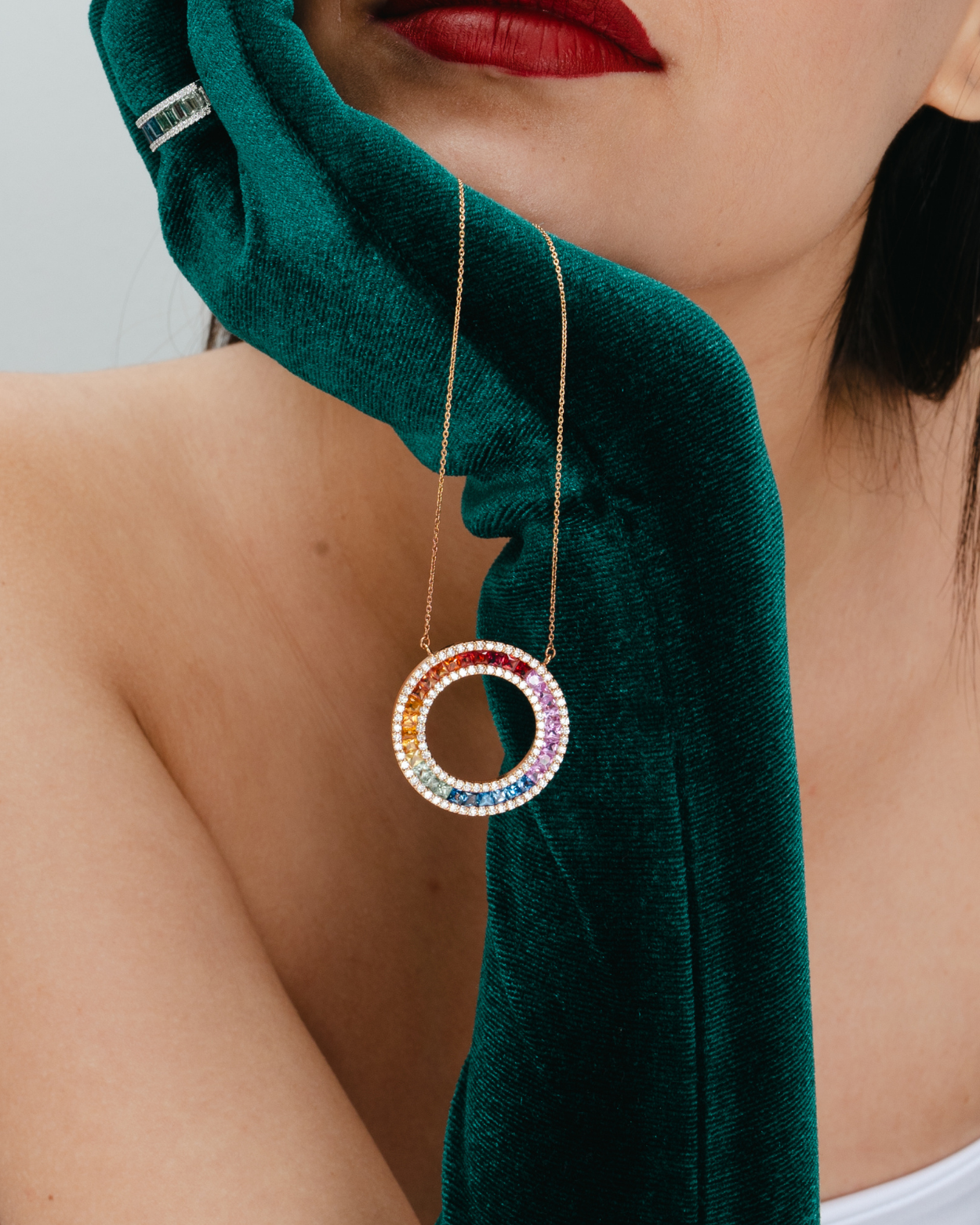 4.55 Karat Rainbow Pırlanta Kolye