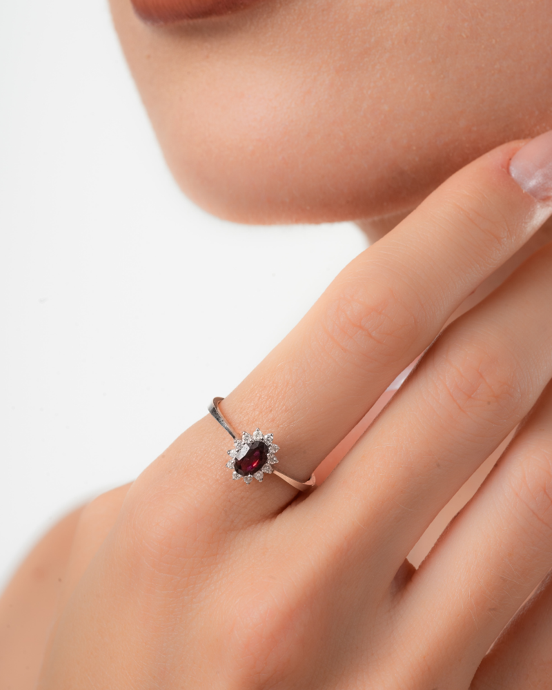 0.36 Karat Inferno Pırlanta Yakut Kolye