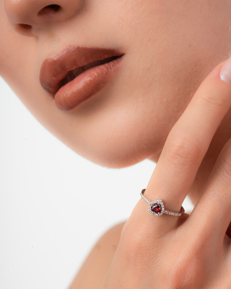 0.39 Karat Lover's Pırlanta Yakut Kolye