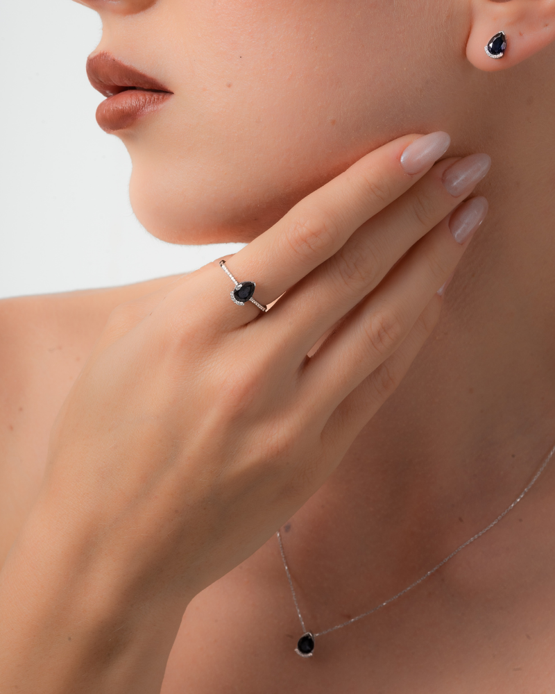 2.71 Karat Sapphire Pear Pırlanta Stud Küpe