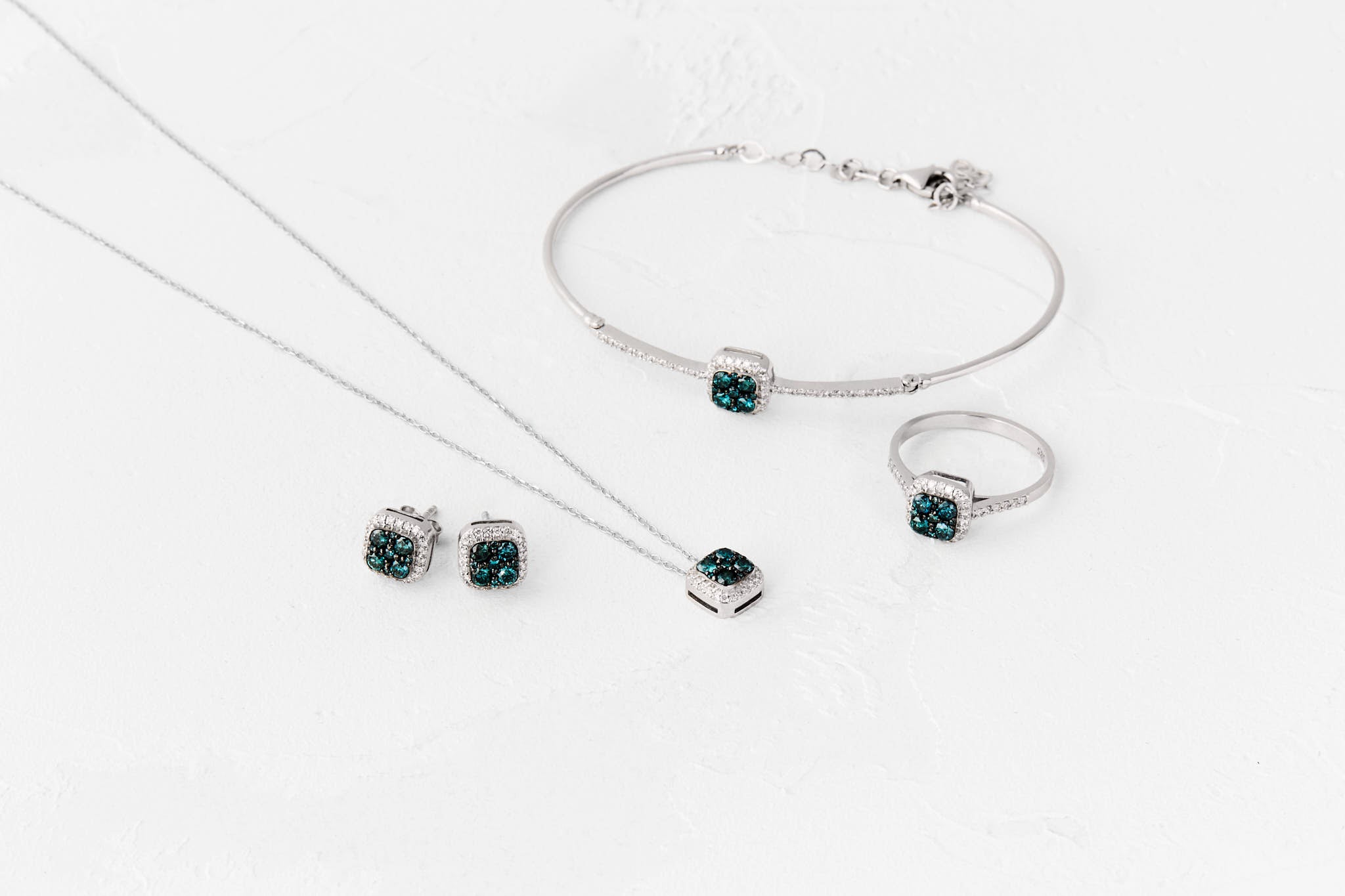 Blue Diamond Prenses Kolye
