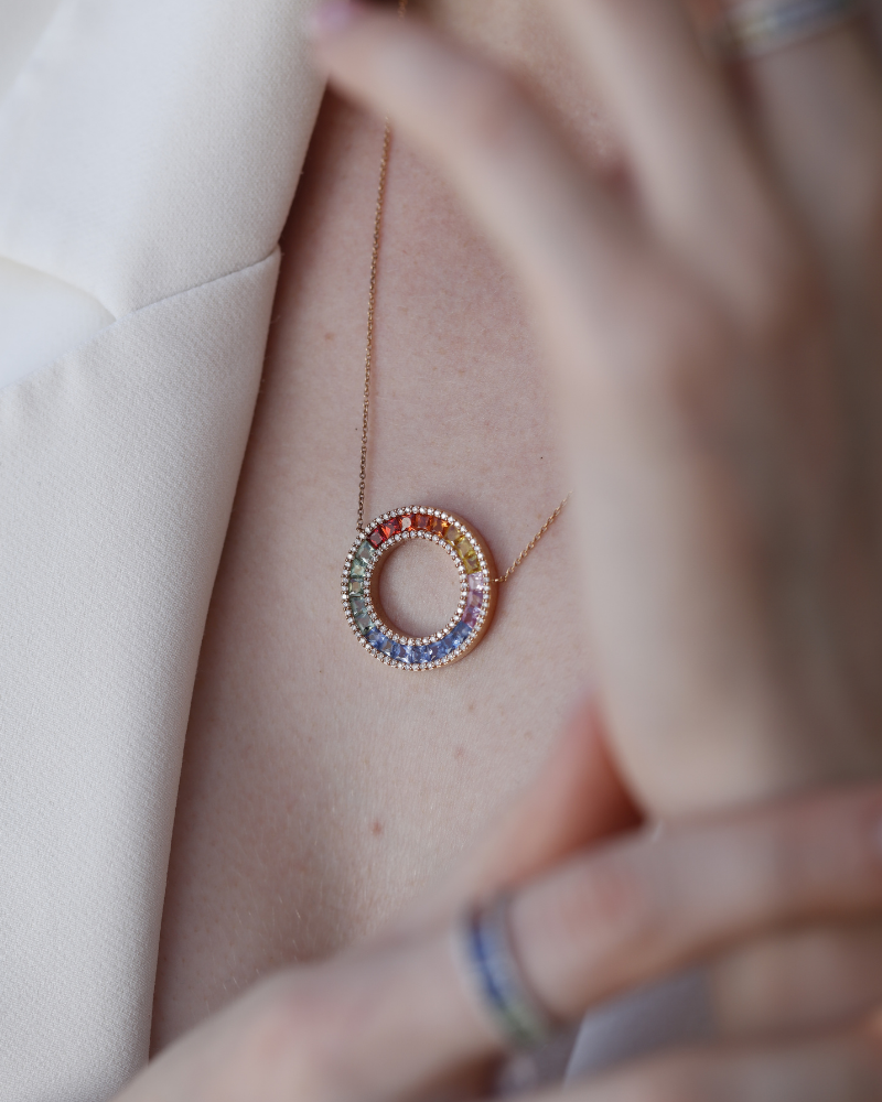 4.55 Karat Rainbow Pırlanta Kolye